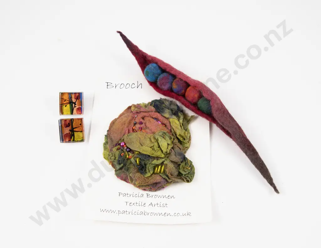 Two UK Textile Artist Patrica Brownen Brooches and Pair Earrings Image 1++