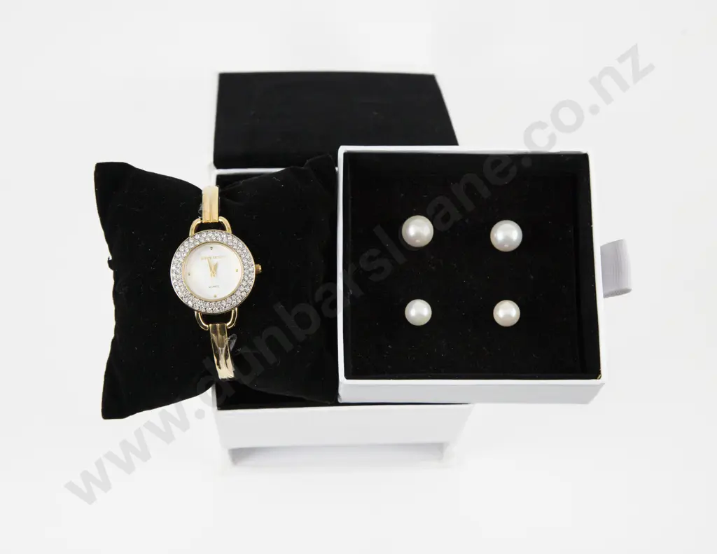 Original Boxed Pierre Cardin Ladies Wrist Watch with Two Pairs Imitation Pearl Stud Earrings Image 1++