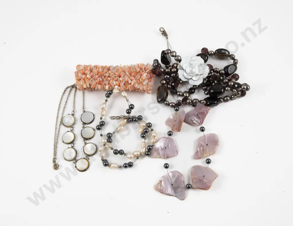Collection of MOP Shell and Pearl Jewellery Image 1++