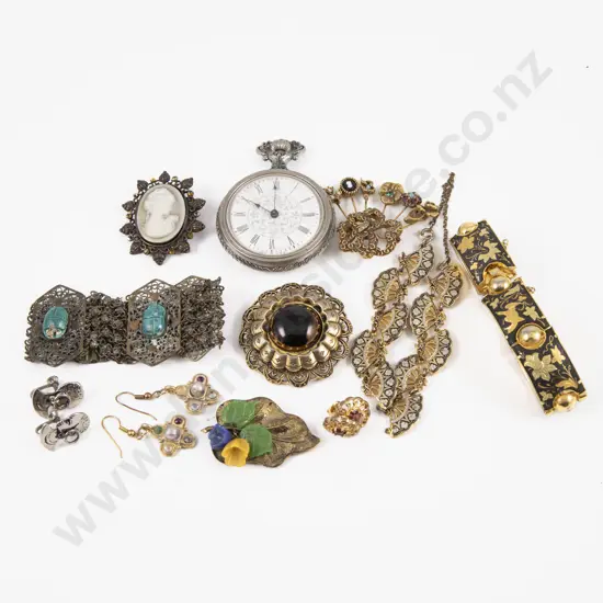 Collection of Assorted Vintage Costume Jewellery