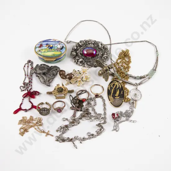Collection of Assorted Costume Jewellery