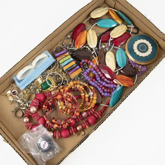 Collection of Assorted Costume Jewellery
