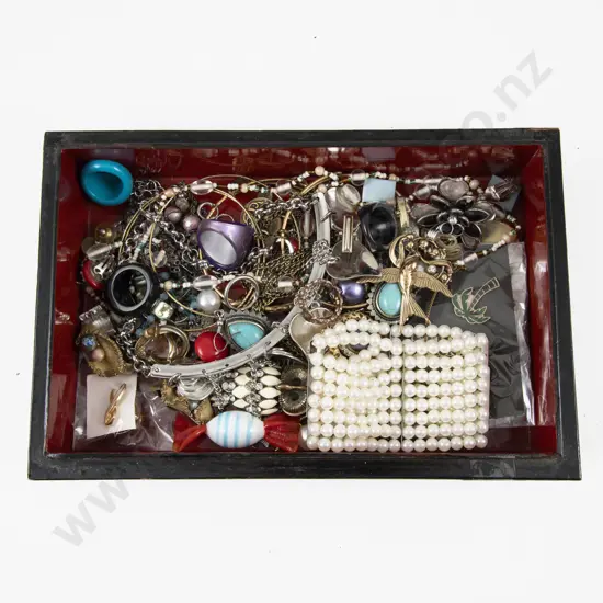 Collection of Assorted Costume Jewellery and Jewellery Box
