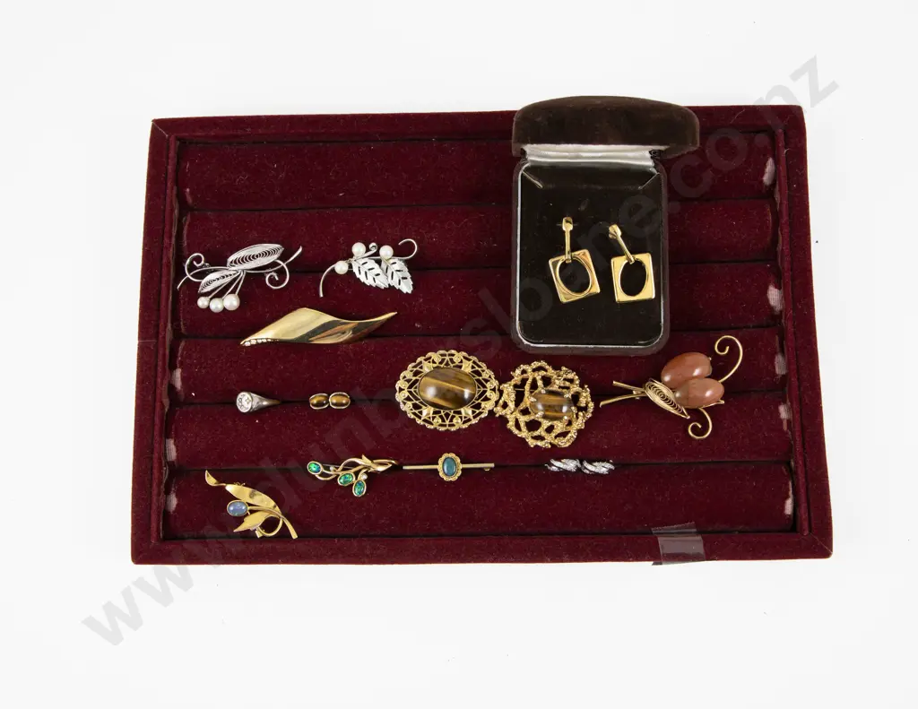 Pair Oroton Gold Plated Earrings with Collection of Assorted Costume Jewellery Image 1++