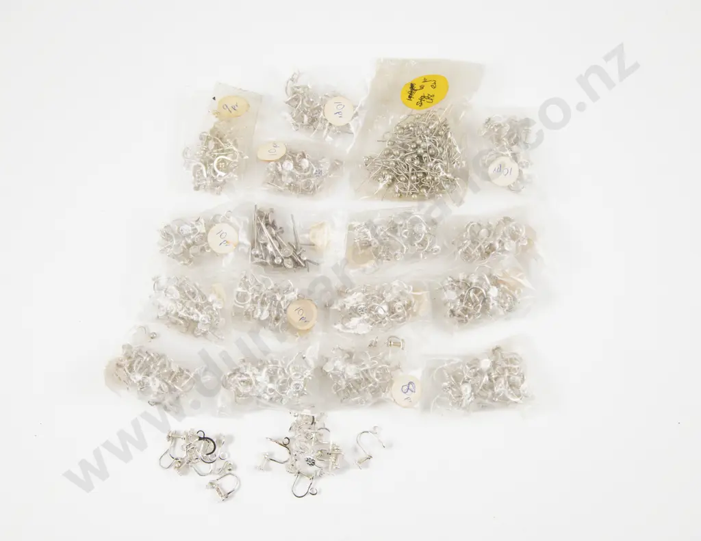 Collection of Jewellery Metal Fittings Image 1++