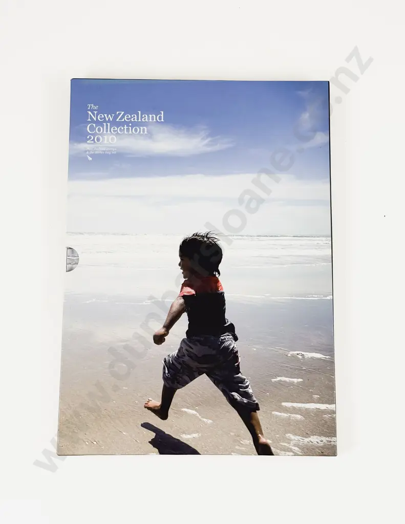 2010 The New Zealand Stamp Collection Image 1++