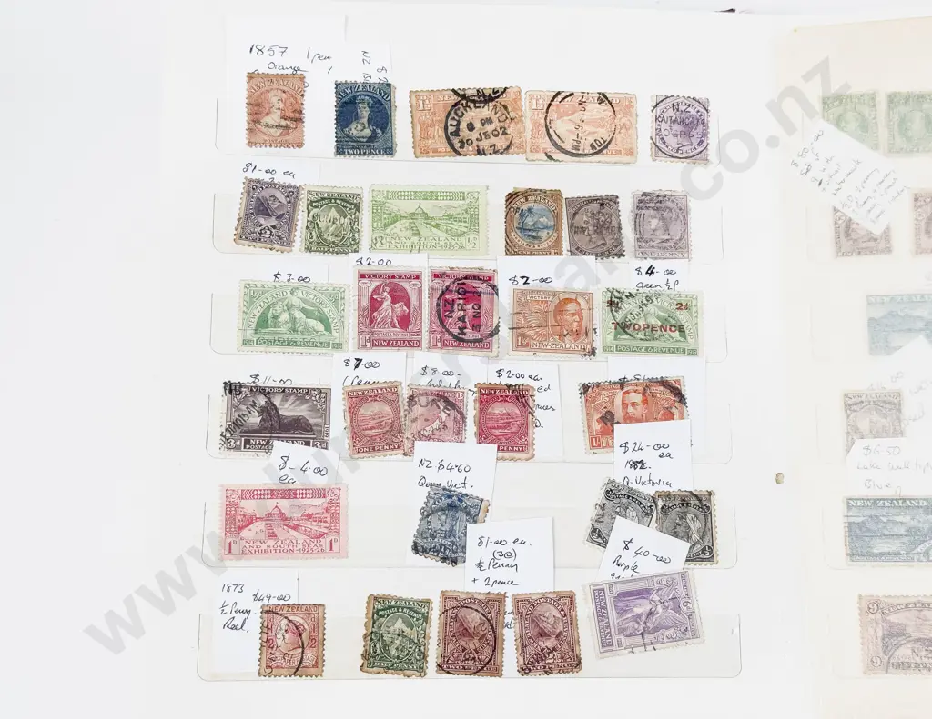 Vintage Stock Book Album New Zealand and Australia Image 1++