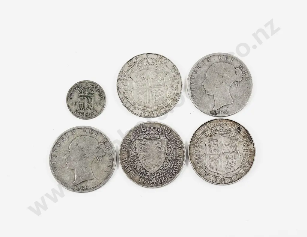 UK Coinage 1880 - 1900 - 1902 - 1906 Half Crowns and 1939 Sixpence Image 1++