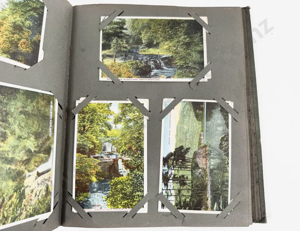 Vintage Post Card Album Mainly World and some Modern Image 1++