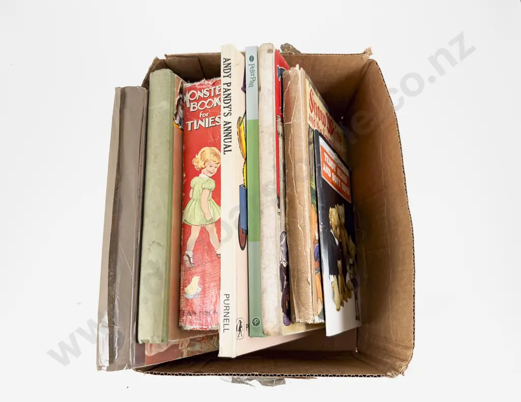 Seven Vintage Children's Books Image 1++