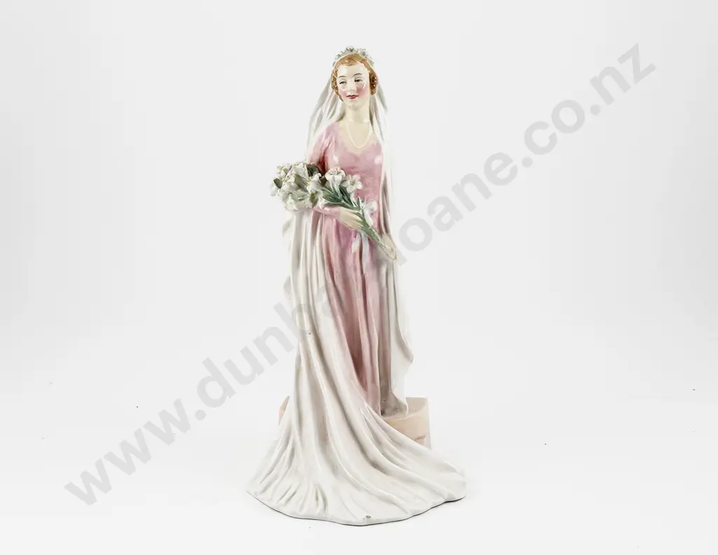 Rare Royal Doulton Figurine Wedding Morn HN1866  hair-line crack to base and one lily petal chip Image 1++