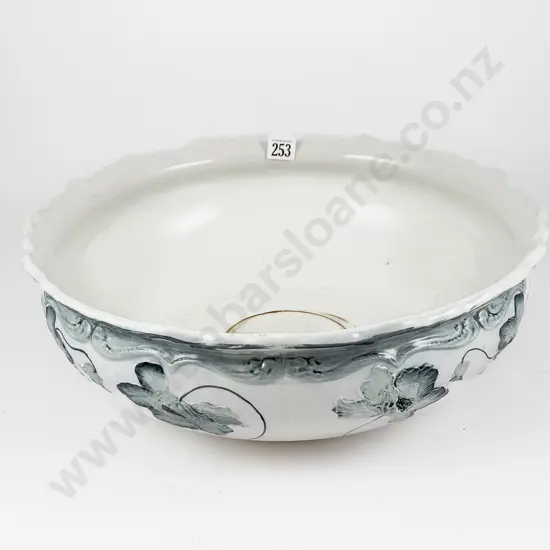 Art Nouveau Poppy Pattern Toilet Basin
