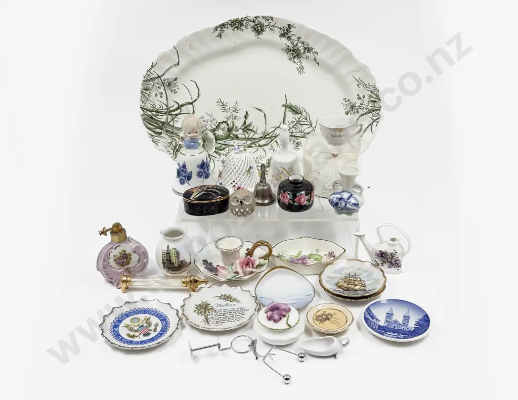 Collection Various Miniatures and Ornaments Image 1++