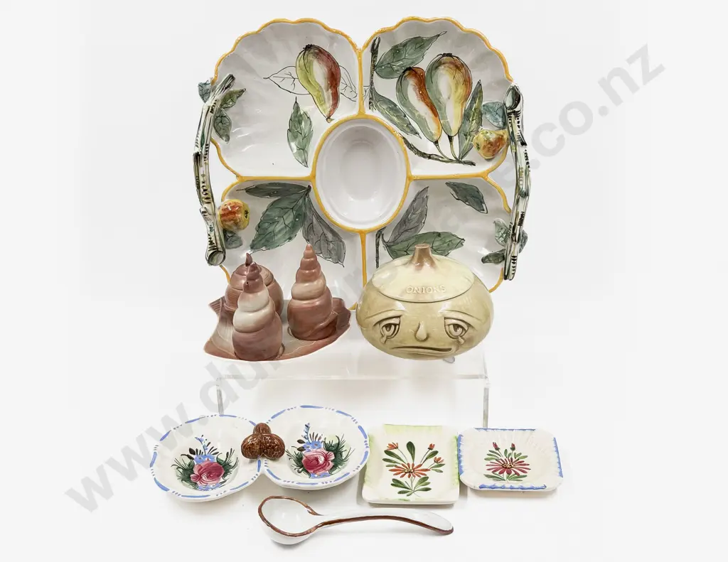 Italian Glazed Pottery Serving Dish with Novelty Onion Pot & Shell Condiment Set Image 1++