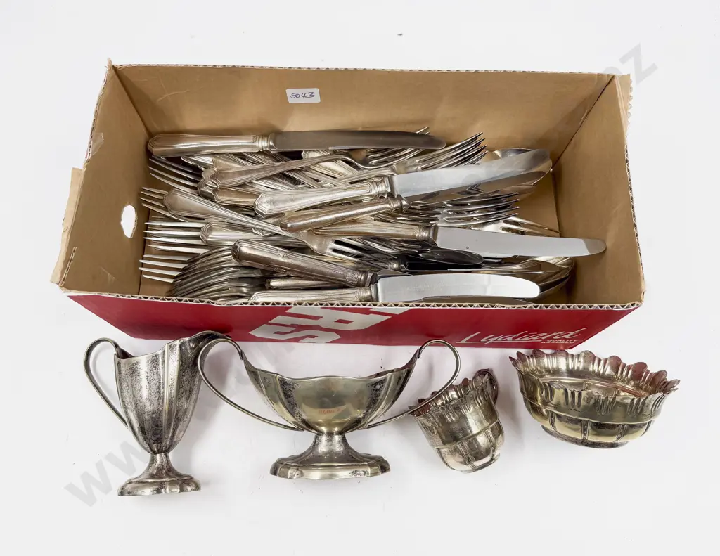 Vintage Cutlery Set with Two Sugar & Creams Image 1++