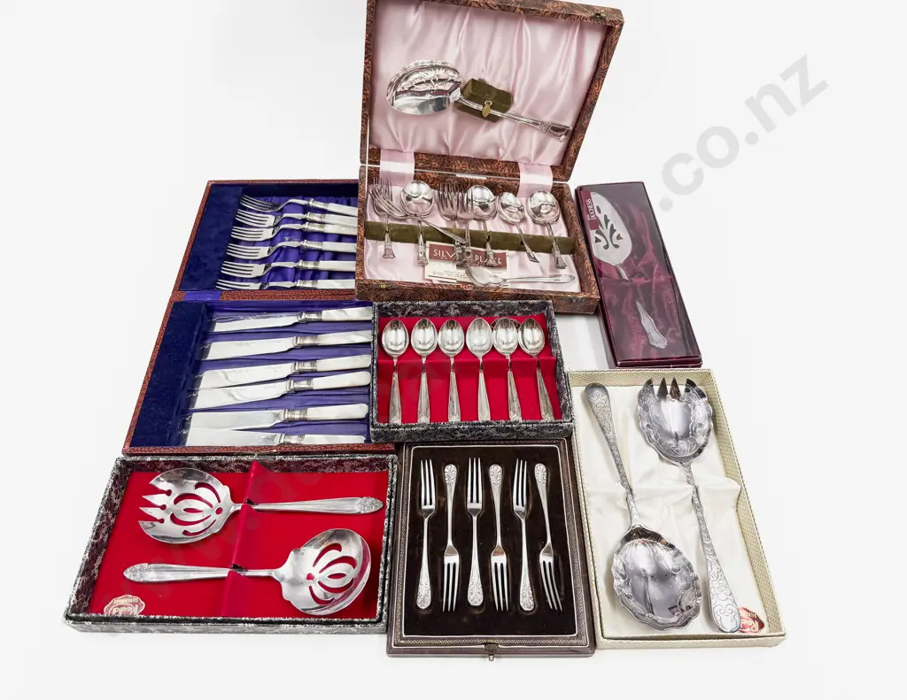 Vintage Various Boxed Cutlery Image 1++