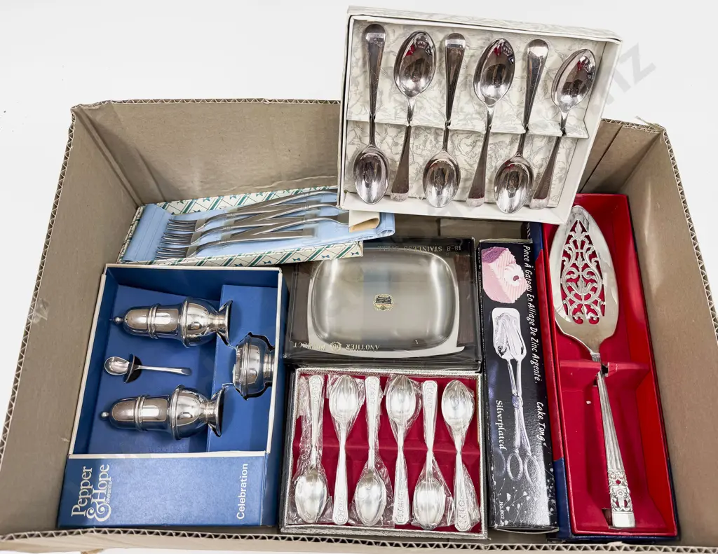 Assorted S/Plate Cutlery & Dishes Boxed Image 1++