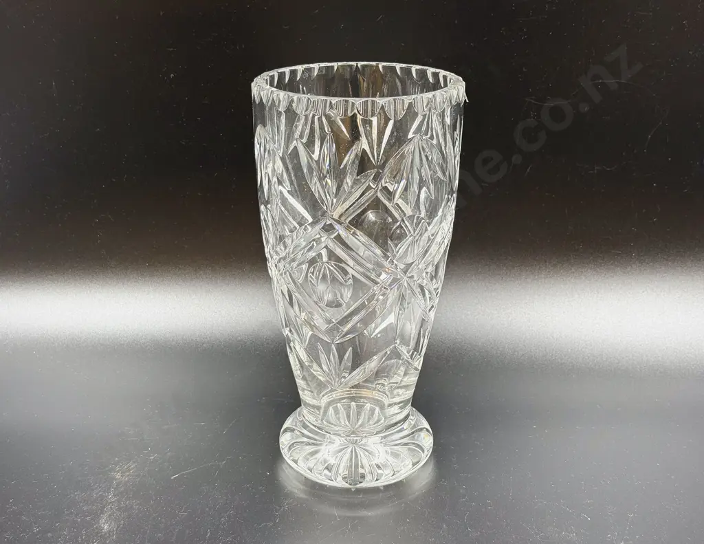 Vintage Heavy Crystal Flower Vase 26.5cm H Image 1++