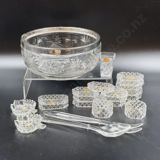 Crystal S/Plate Rimmed Fruit Bowl with Napkin Rings Salad Servers etc