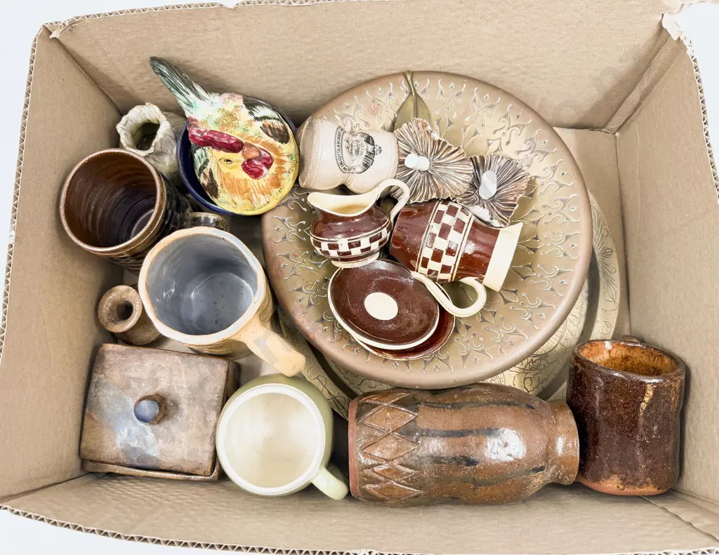 Various Pottery & Metalware Image 1++