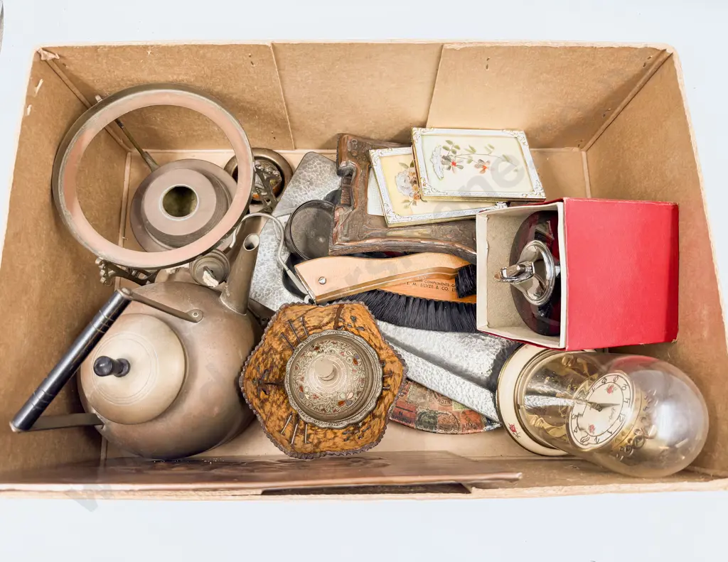 Assorted Metalware & Collectables Image 1++