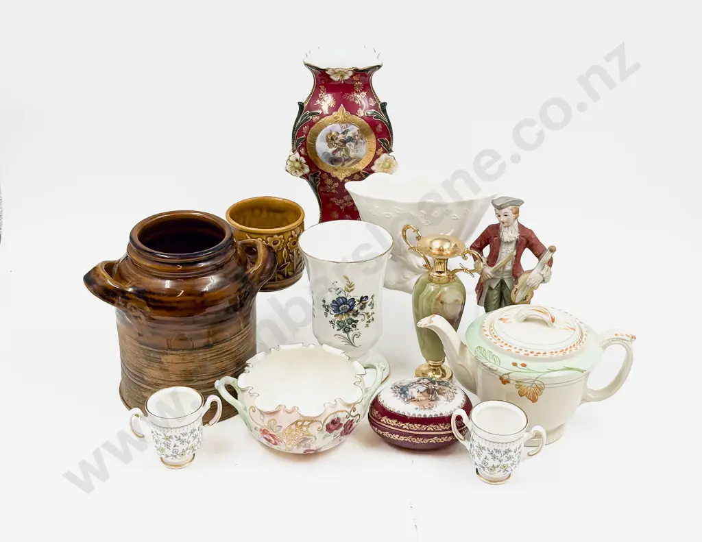 Assorted Vases Ornaments etc Image 1++