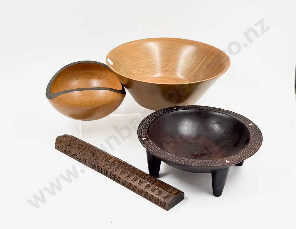 Small Kava Bowl & Assorted Woodware Image 1++