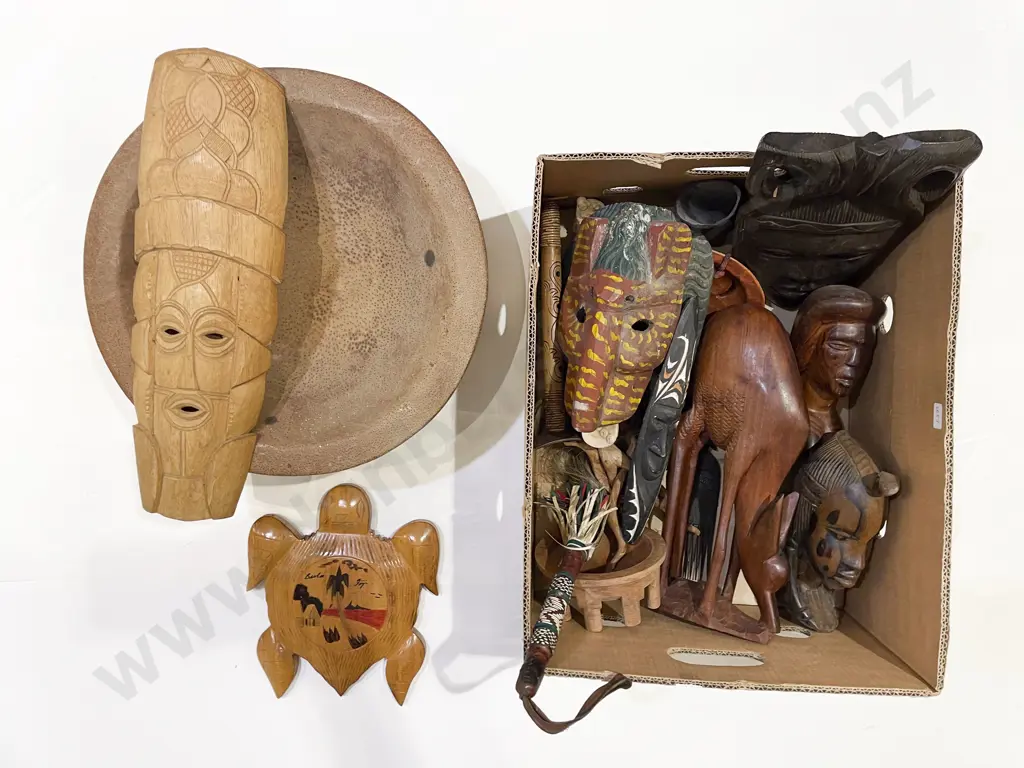 Box Qty of Assorted Tourist Ware Image 1++