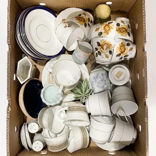 Box Qty of Assorted Fancy Tea China