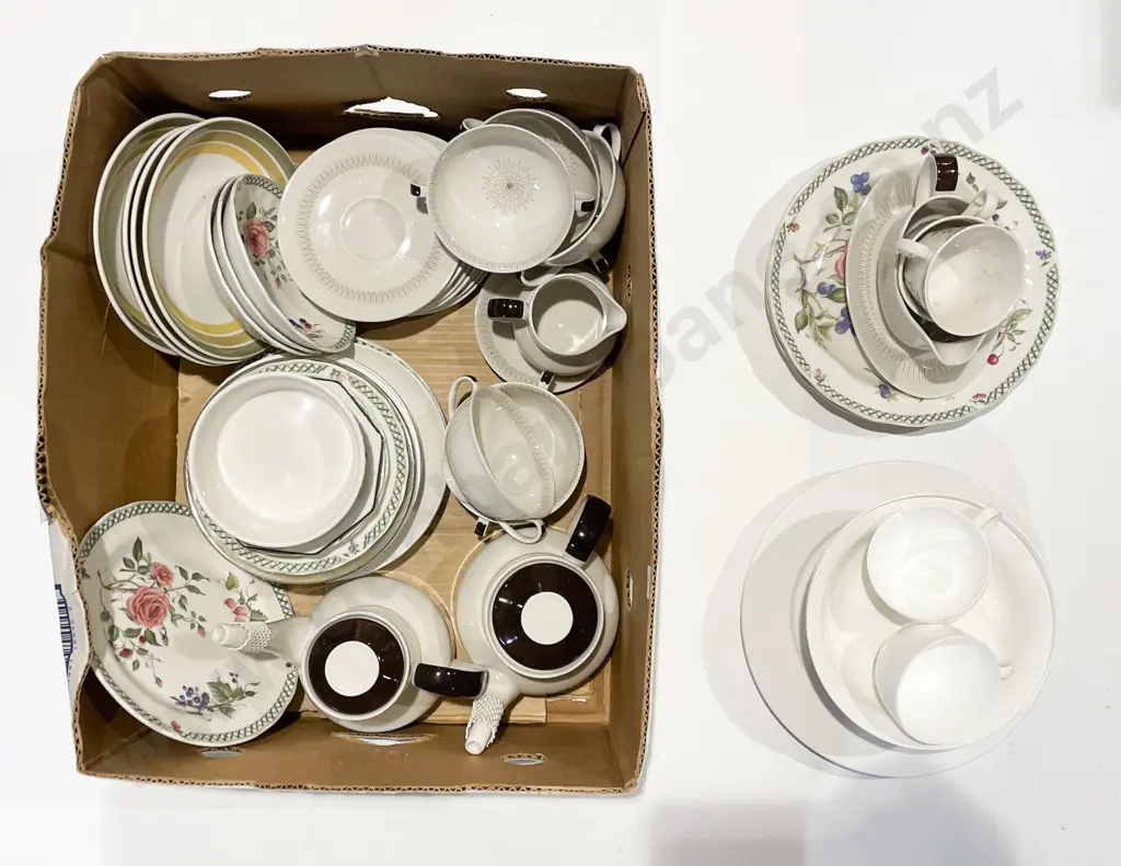 Qty of Assorted China incl RD Image 1++