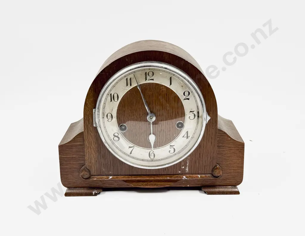 Oak Mantel Clock Image 1++