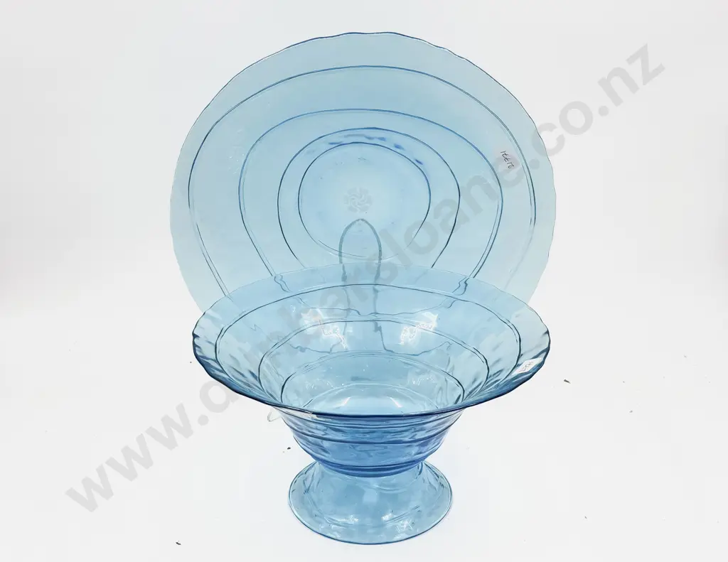 Two Studio Glass Table Bowls Image 1++