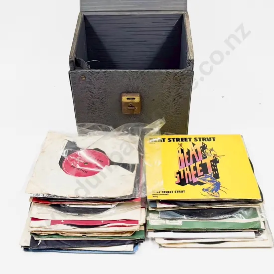 Small Qty of Assorted 45rpm Records incl The Beatles