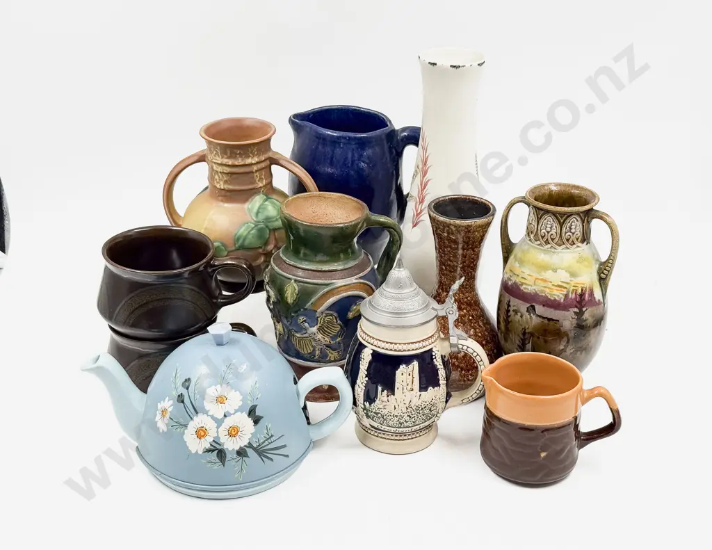 Box Qty of Assorted China & Stoneware Image 1++