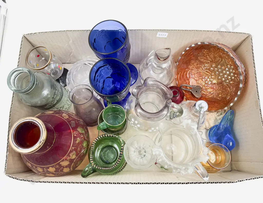 Box Qty of Assorted Glassware Image 1++