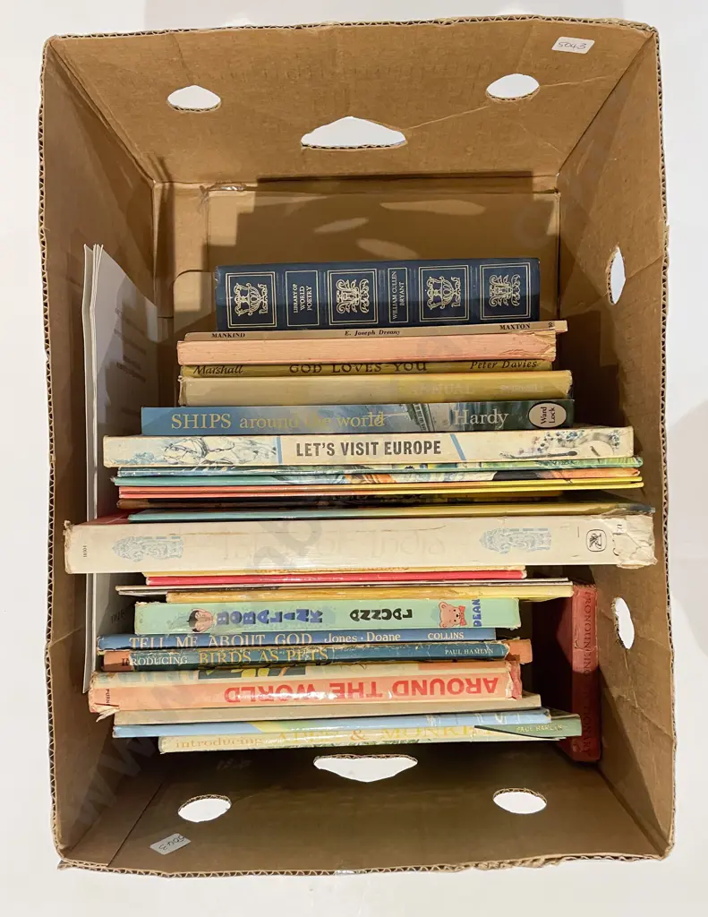 Box of Assorted Vintage Childrens Books etc Image 1++