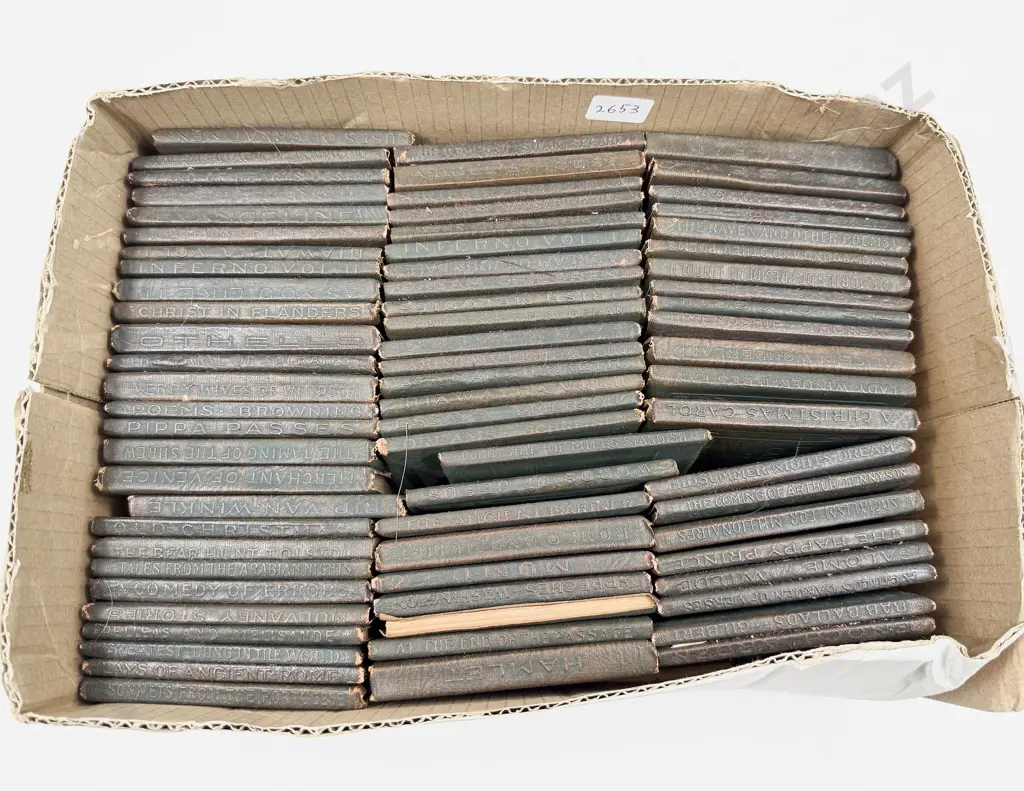 Various Volumes of The Little Leather Library Image 1++