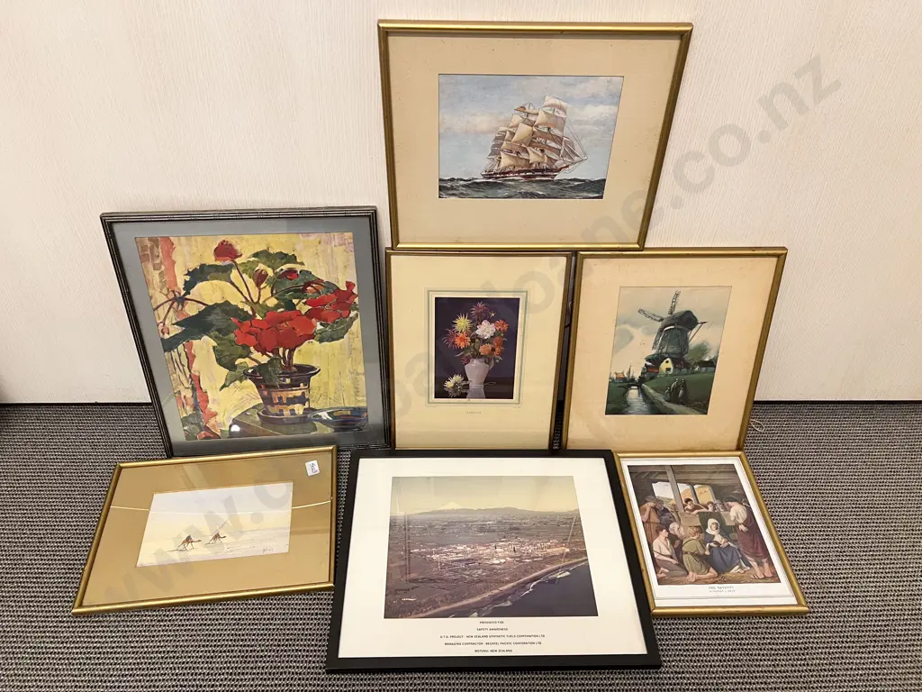 Box of Assorted Artworks & Empty Frames Image 1++