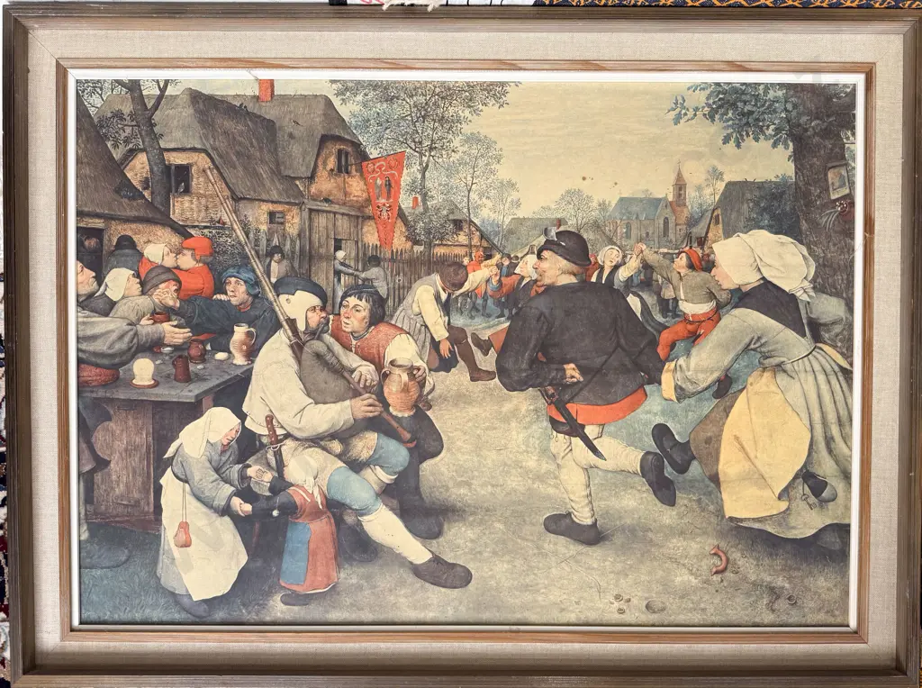 Pair of Framed Classical Prints Image 1++