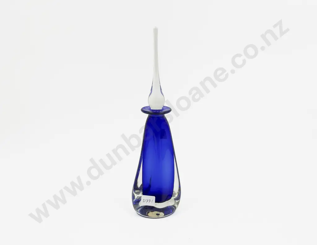 NZ Art Glass Scent Bottle Image 1++