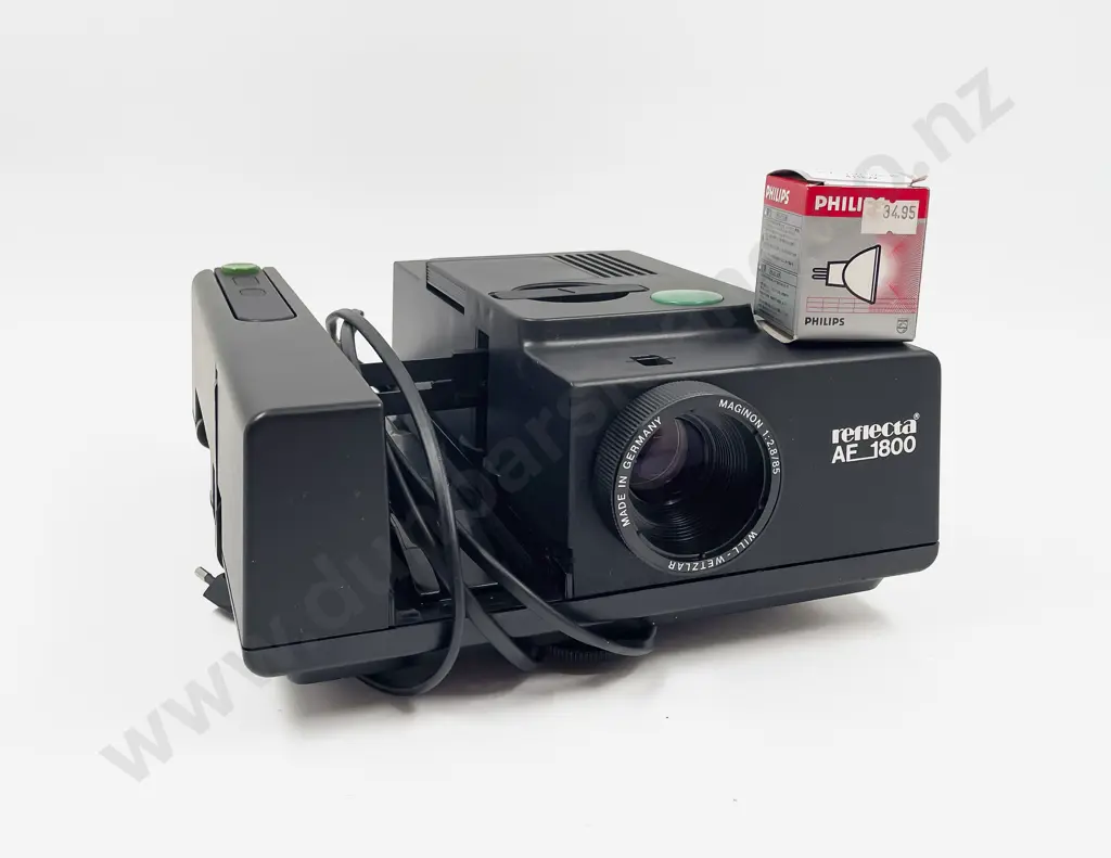 Reflecta German Made Slide Projector Image 1++