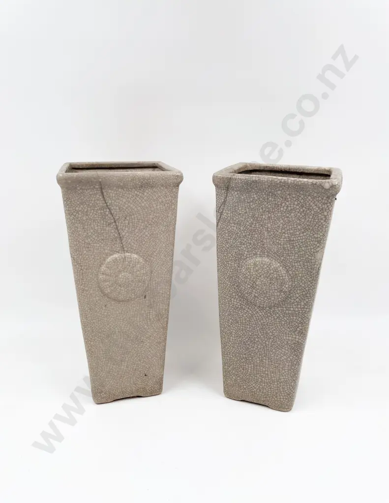 A Pair of Crackle Glaze Small Planters Image 1++