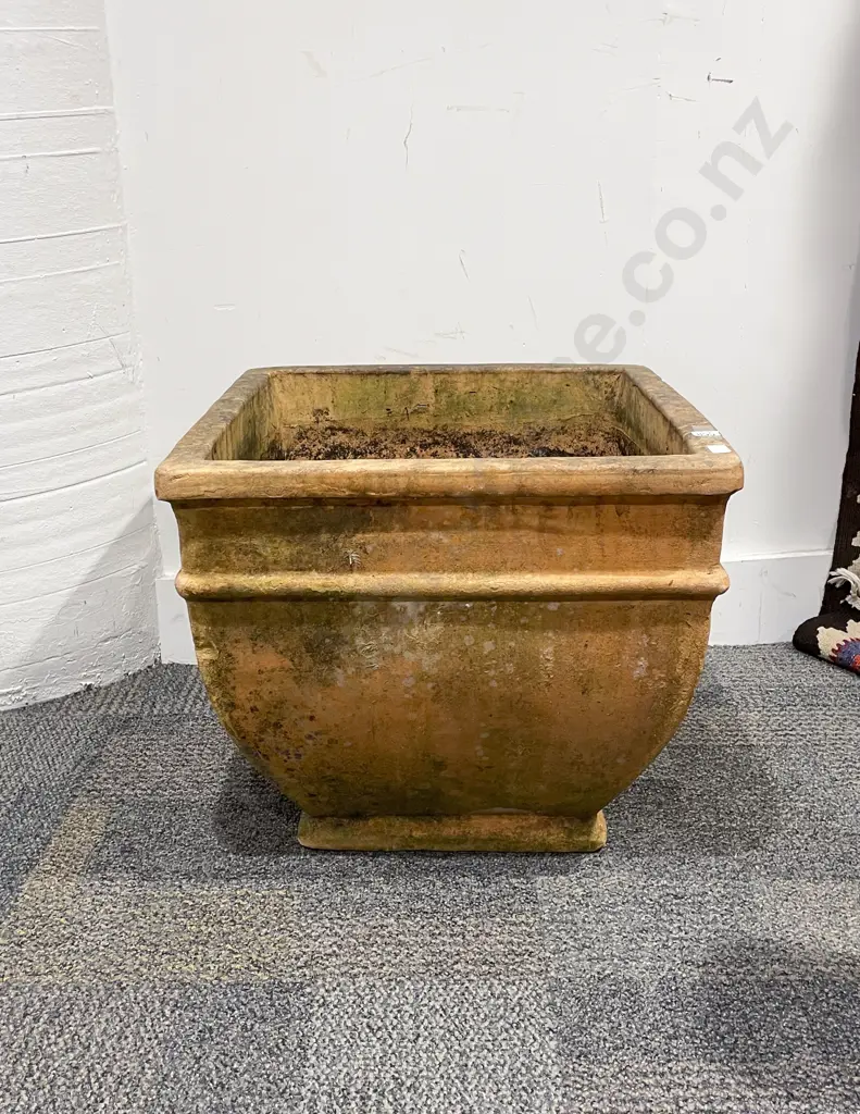 Terracotta Garden Planter Image 1++