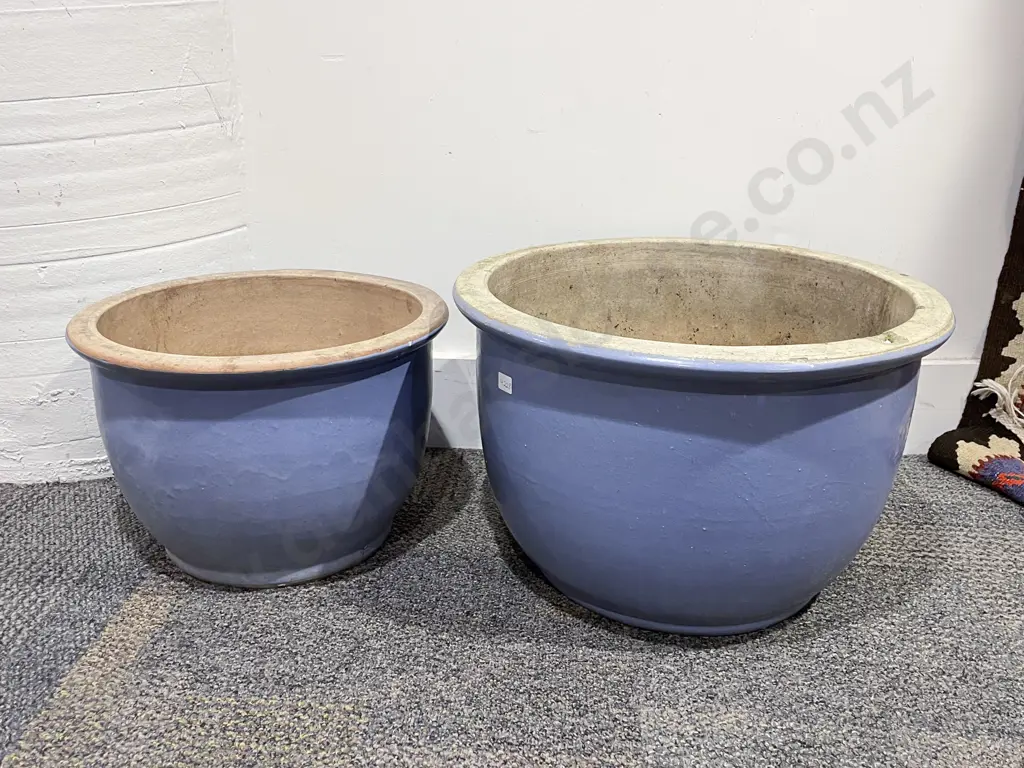 Graduated Pair of Garden Planters Image 1++