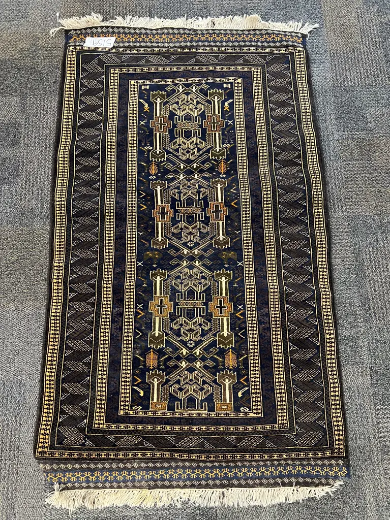 Persian Prayer Rug Image 1++