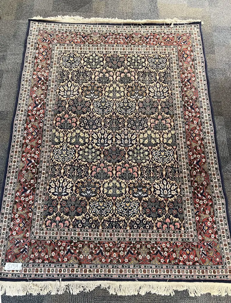 Large Persian Floor Rug Image 1++