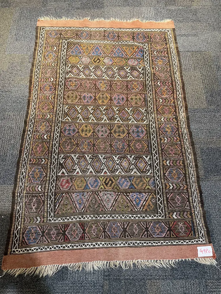 Persian Hand Knotted Floor Rug Image 1++