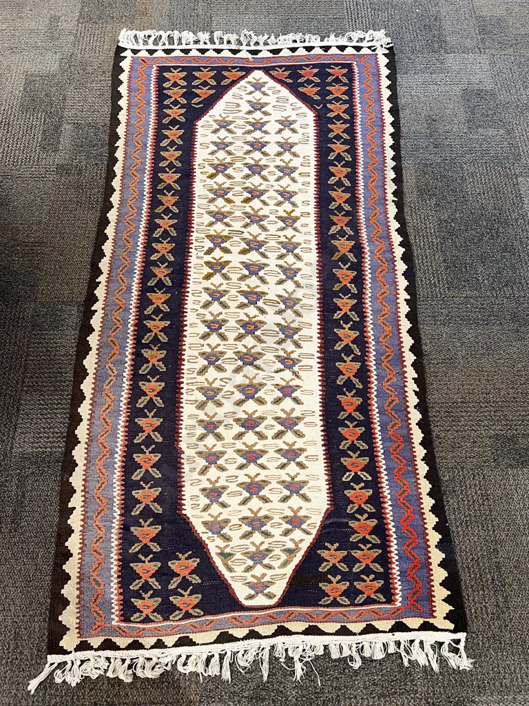 Kelim Floor Rug Image 1++