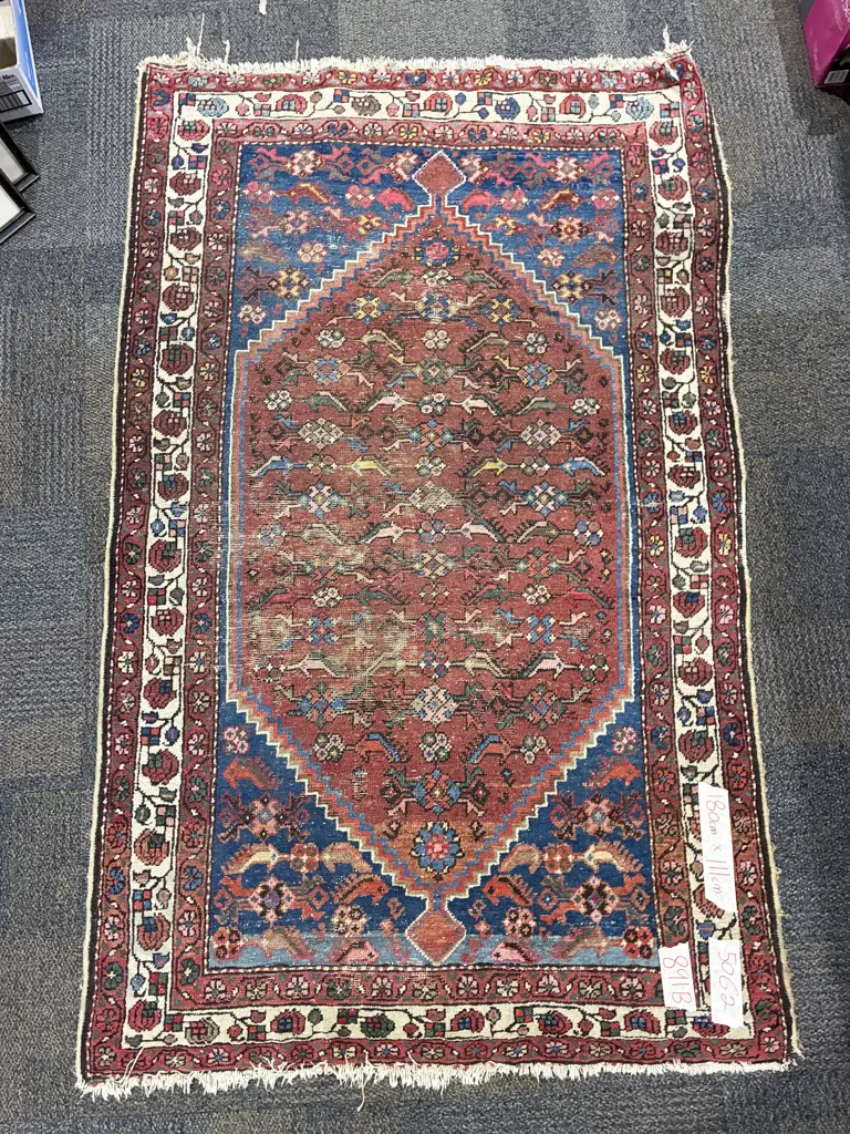 Persian Floor Rug Image 1++