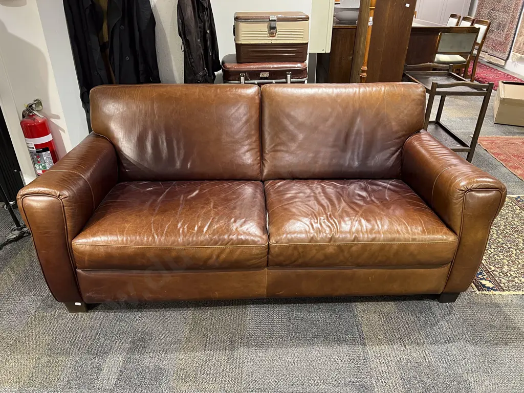 Natuzzi Leather Three Seater Sofa with Matching Ottoman Image 1++